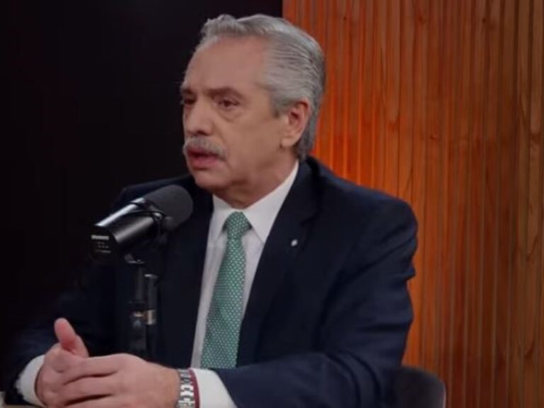 No hay un contrato que tenga intermediarios
