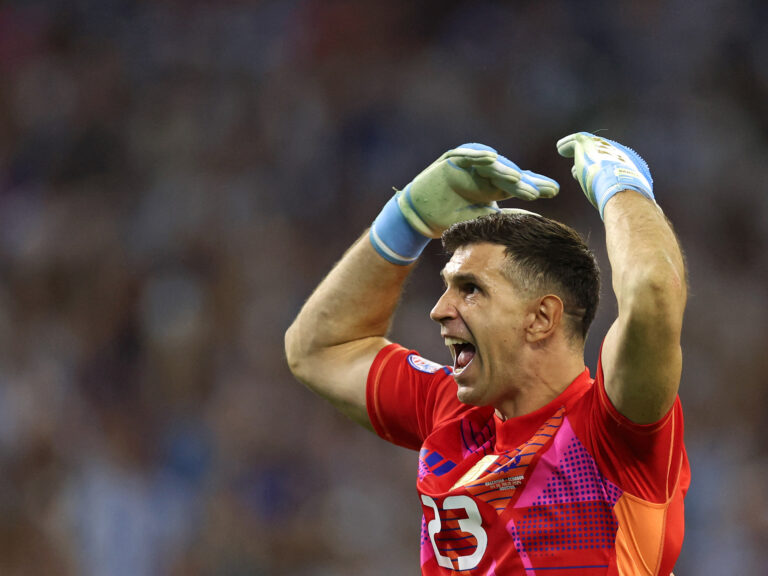 ese arquero que se convierte en invencible cuando se pone la camiseta de la Selección Argentina