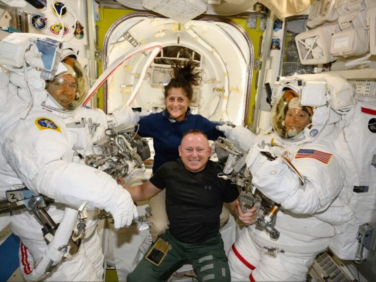 La increíble odisea de los astronautas que podrían quedar 9 meses varados en el espacio