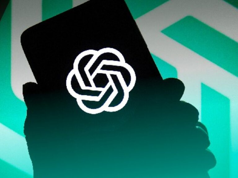 OpenAI lanza por sorpresa o1, un nuevo modelo de inteligencia artificial que «piensa» antes de responder