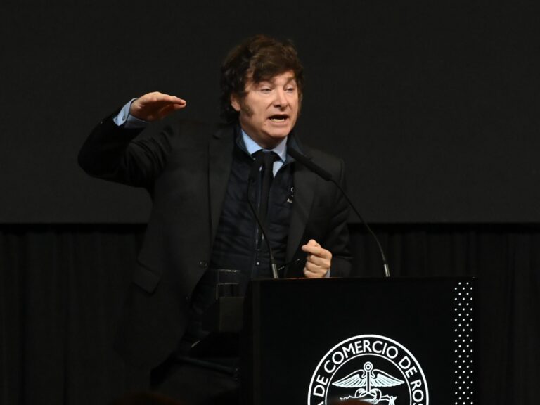 Finalmente Javier Milei vetó por completo el aumento de las jubilaciones que aprobó el Congreso