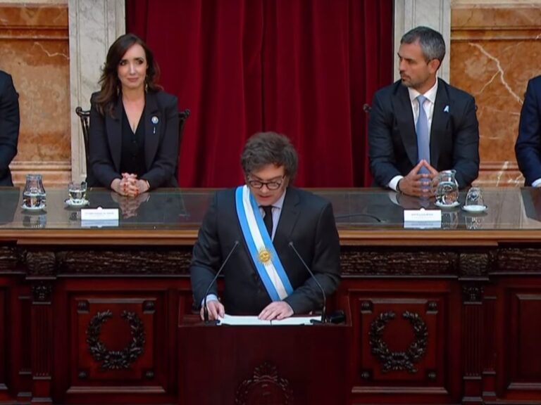 Javier Milei se aferra al déficit cero y le pidió a las provincias que se hagan cargo de sus gastos