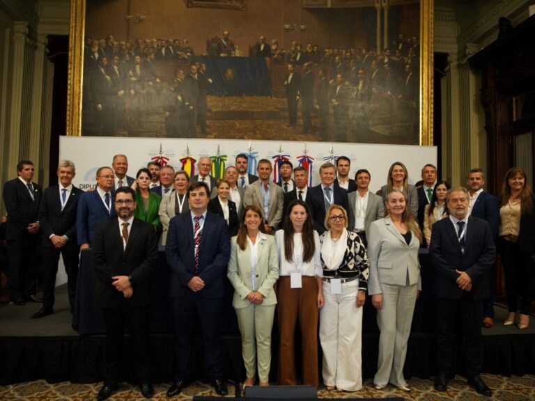 El campo y la política consolidan la cooperación sudamericana