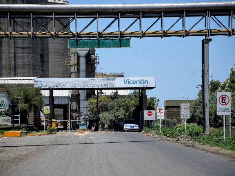 Vicentin confirmó el cierre de las plantas de Avellaneda y Ricardone