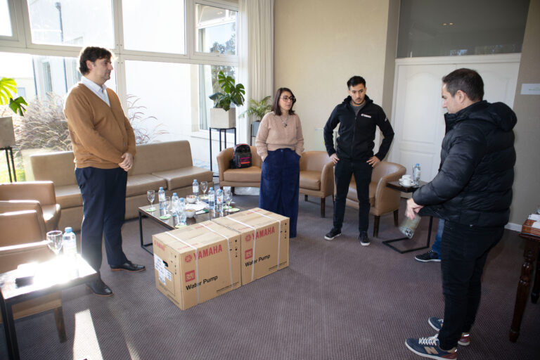 El Municipio recibió de Yamaha la donación de dos motobombas extractoras de agua
