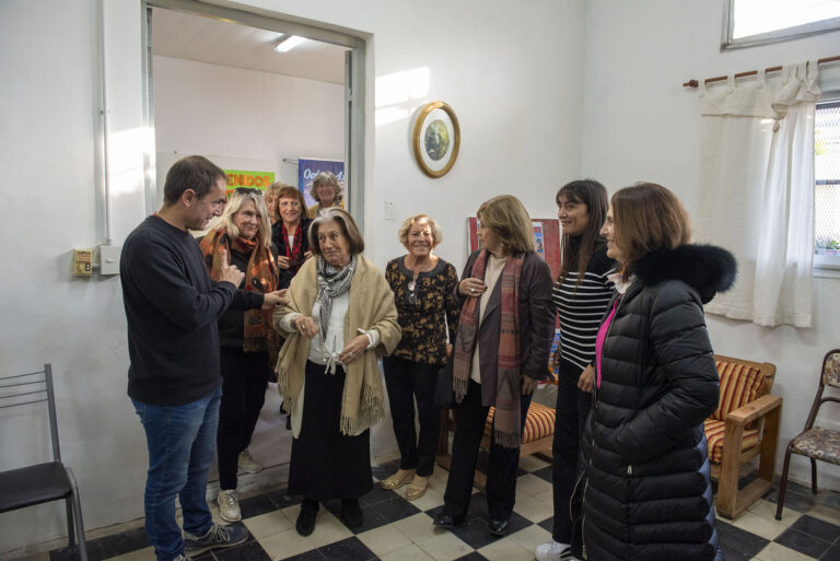 Abella acompañó a la Asociación de Docentes Jubilados en la inauguración de su nueva sede