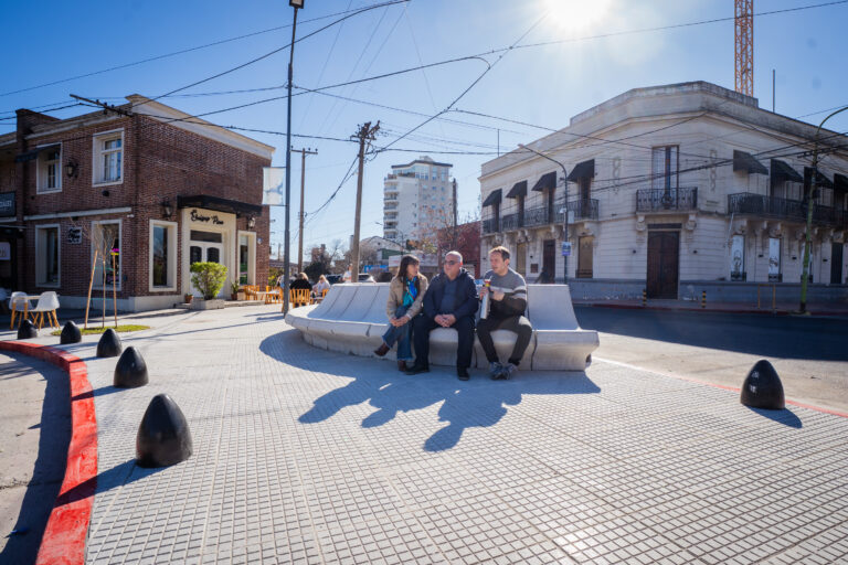 El Municipio habilitó la nueva Plazoleta de Mitre y Belgrano