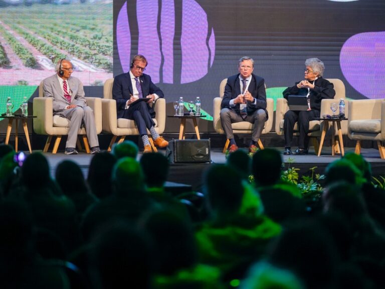 Un «Código Abierto» para un agro colaborativo y regenerativo