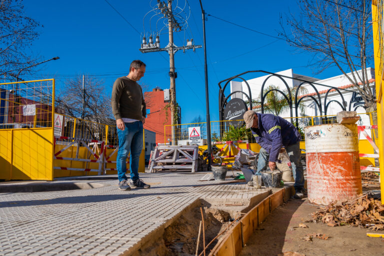 Se aproxima la apertura de la nueva Plazoleta de Mitre y Belgrano