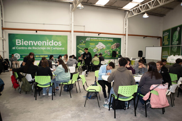 El Centro de Reciclaje Municipal fue sede de un desafío ambiental para estudiantes