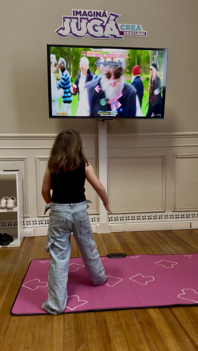 Palacio Municipal: los chicos ya disfrutan de la nueva “Sala Tecno”