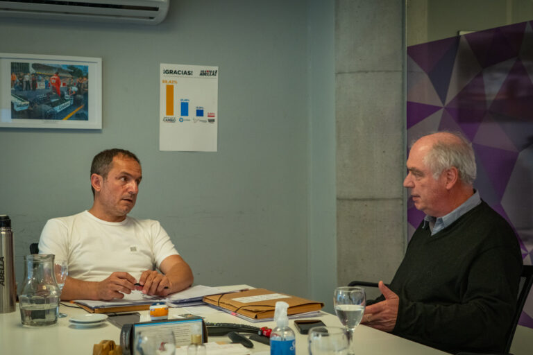 Abella mantuvo una reunión de trabajo con la Unión Industrial de Campana