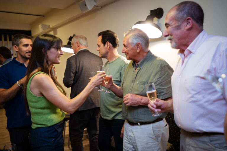 Elisa Abella acompañó el brindis de fin de año de la Agencia de Desarrollo