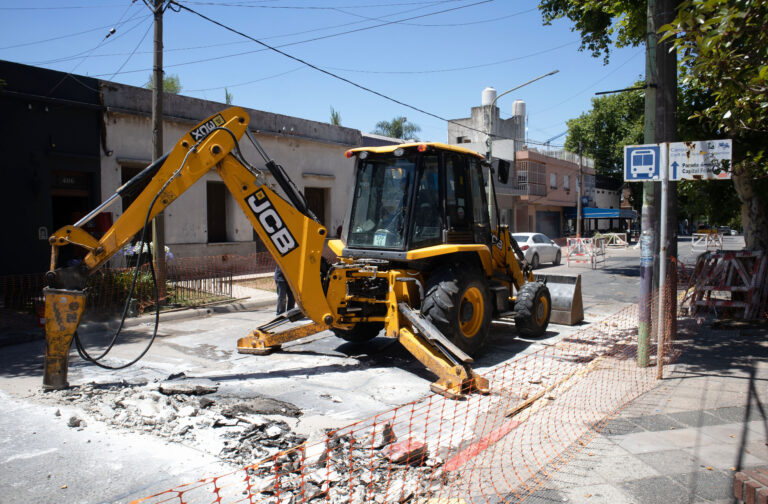 El Plan de Bacheo Urbano avanza por San Martín y Dellepiane