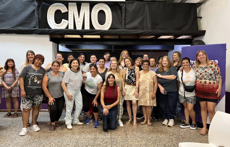 Con un desfile, los cursos de Diseño de Indumentaria y Macramé despidieron el 2025