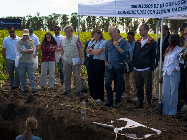 una empresa avanza en un sistema disruptivo para sembrar campos de terceros