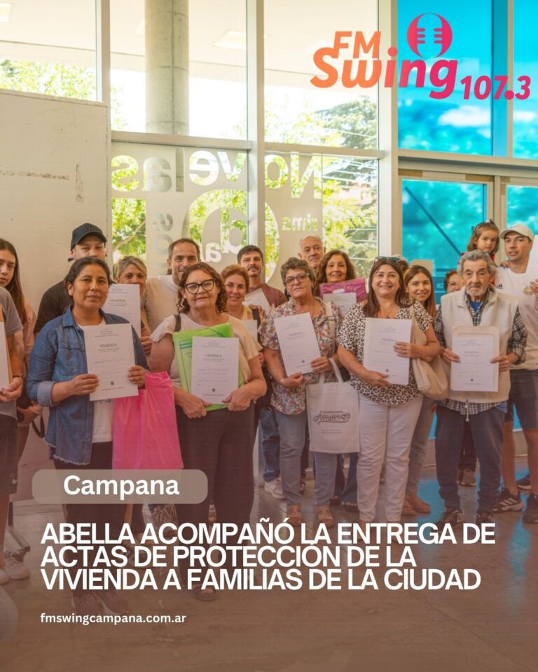 Abella acompañó la entrega de actas de Protección de la Vivienda a familias de la ciudad