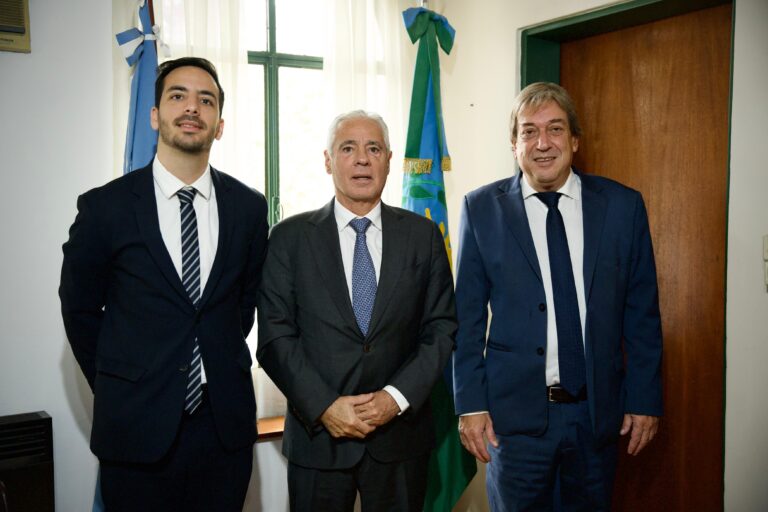 Fwd: El CAZC recibió al presidente de la Suprema Corte bonaerense en Campana y planteó la necesidad de avanzar en la autarquía judicial y la cobertura de vacantes