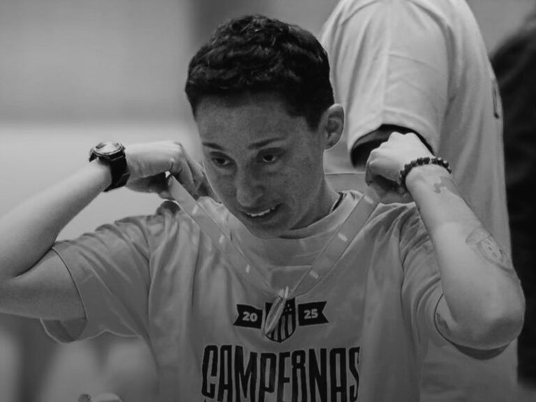 murió la kinesióloga del plantel femenino de futsal de Peñarol que conmovió con su lucha contra el cáncer de mama