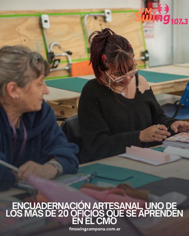 Encuadernación artesanal, uno de los más de 20 oficios que se aprenden en el CMO
